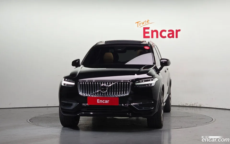 Volvo XC90 T8 2024 — thumbnail 3