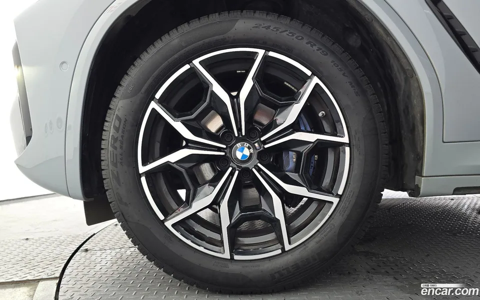 BMW X4 xDrive20d M 2023 — thumbnail 5