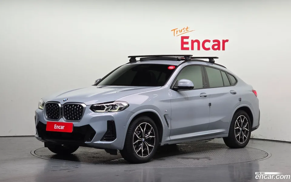 BMW X4 xDrive20d M 2023 — photo 1, buy with delivery to Moscow