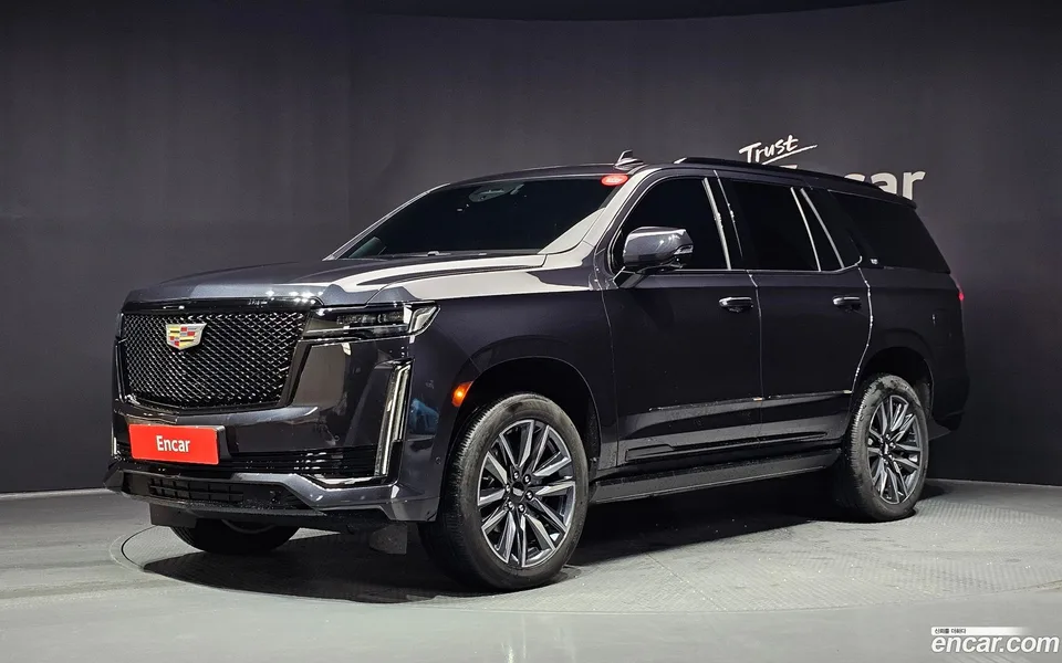 Cadillac Escalade 6.2 2022 — photo 1, buy with delivery to Moscow