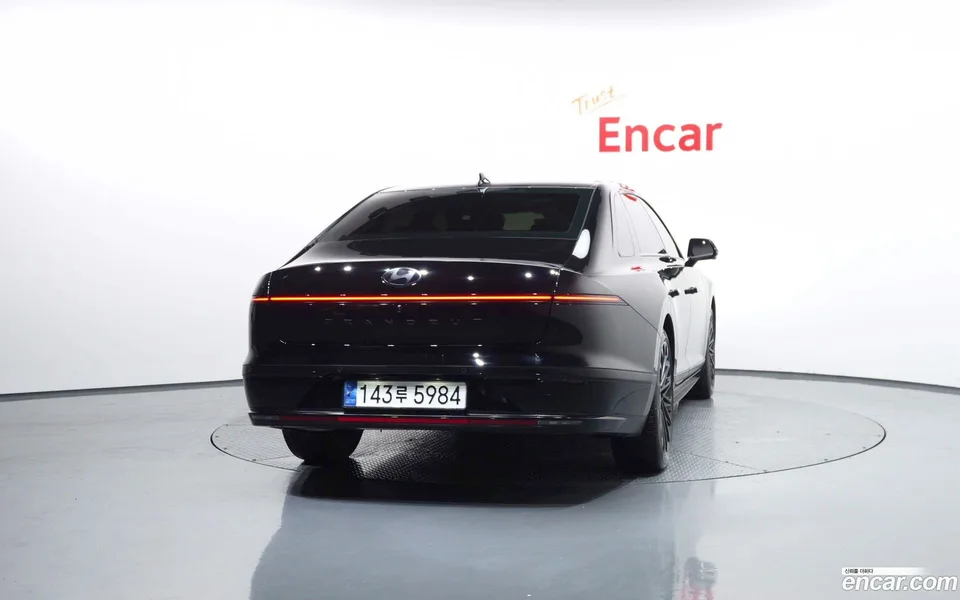 Hyundai Grandeur 2.5 2WD 2023 — thumbnail 4