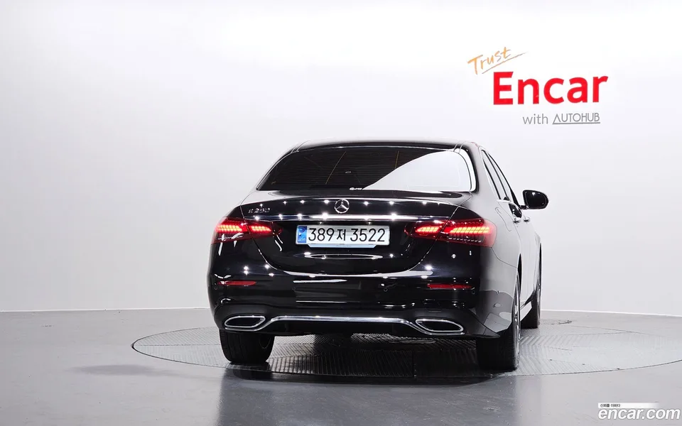 Mercedes-Benz E-Class E250 AMG Line 2023 — thumbnail 4