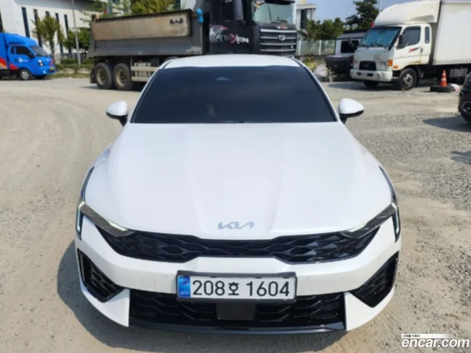 Kia K5 2025