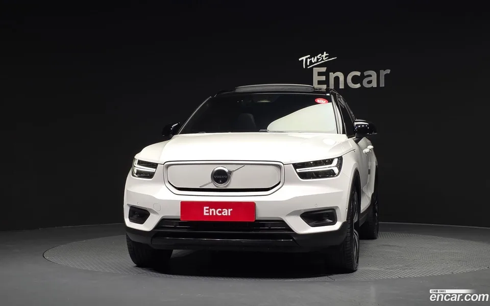 Volvo XC40 Recharge 2022 — thumbnail 3