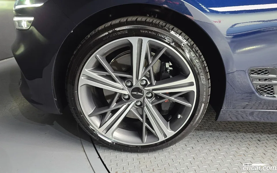 Genesis G70 Shooting Brake 2.5T 2WD 2025 — thumbnail 2