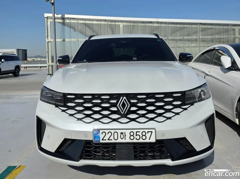 Renault Samsung Grand Koleos 1.5 E-TECH 2WD 2024 — photo 1, buy with delivery to Moscow
