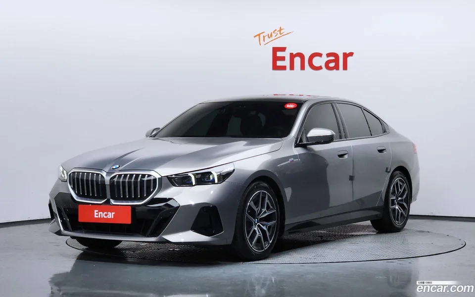 BMW 5 Series 2025