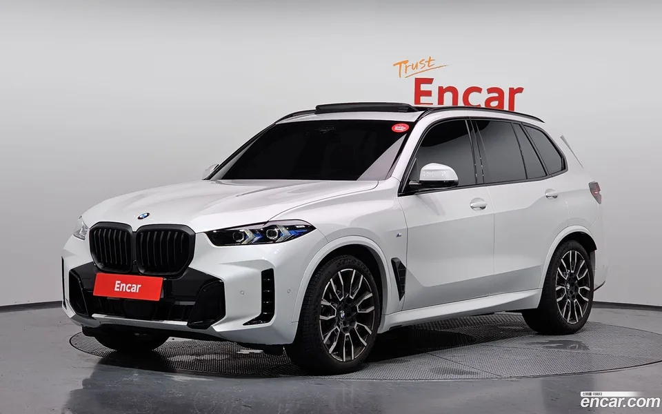 BMW X5 xDrive 40i M 2025 — photo 1, buy with delivery to Moscow