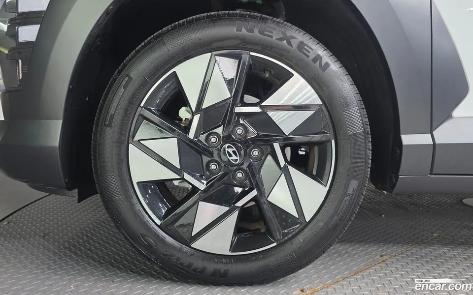 Hyundai Kona 2.0 2WD 2024 — thumbnail 5