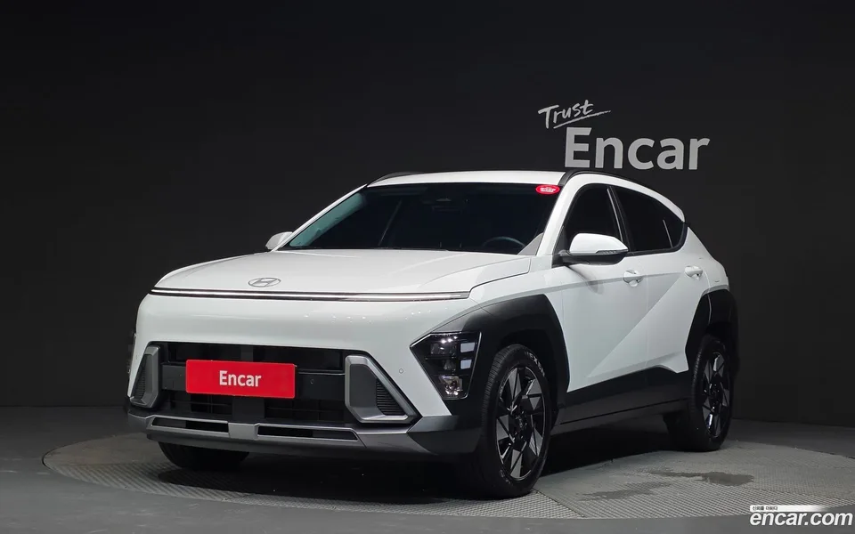 Hyundai Kona 2.0 2WD 2024 — photo 1, buy with delivery to Moscow