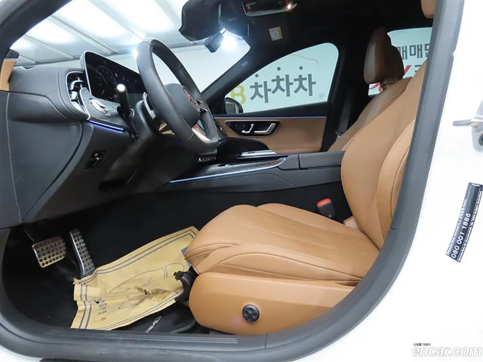 Mercedes-Benz E-Class E200 AMG Line 2025 — thumbnail 2