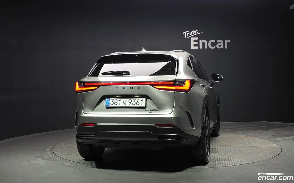 Lexus NX 350h 2025 — thumbnail 4
