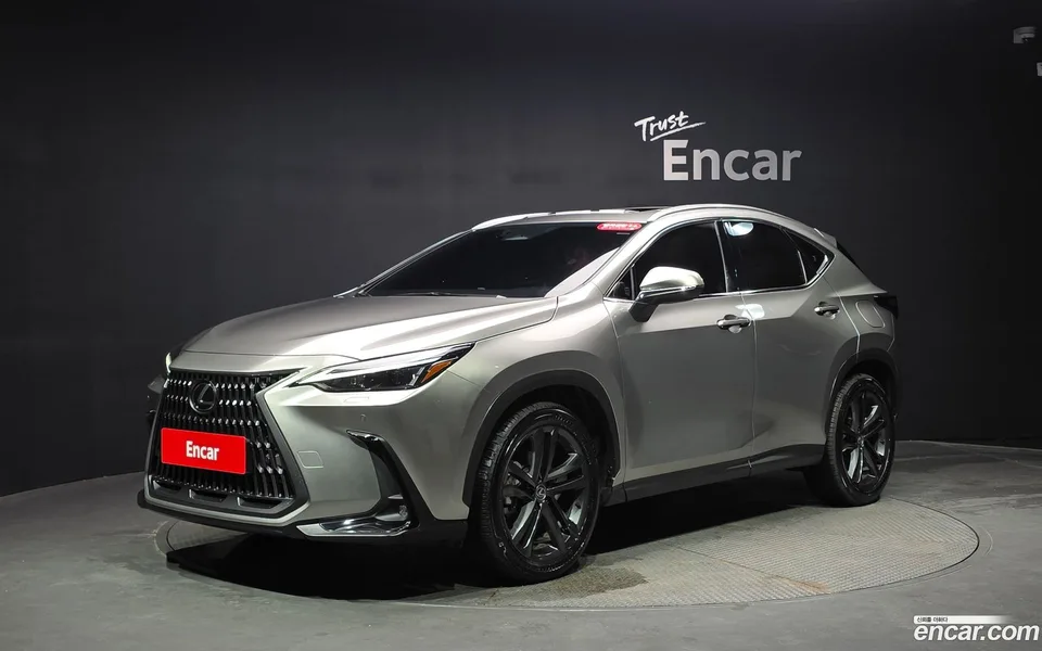 Lexus NX 350h 2025 — photo 1, buy with delivery to Moscow