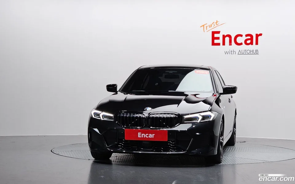 BMW 3 Series 320i M 2025 — thumbnail 3