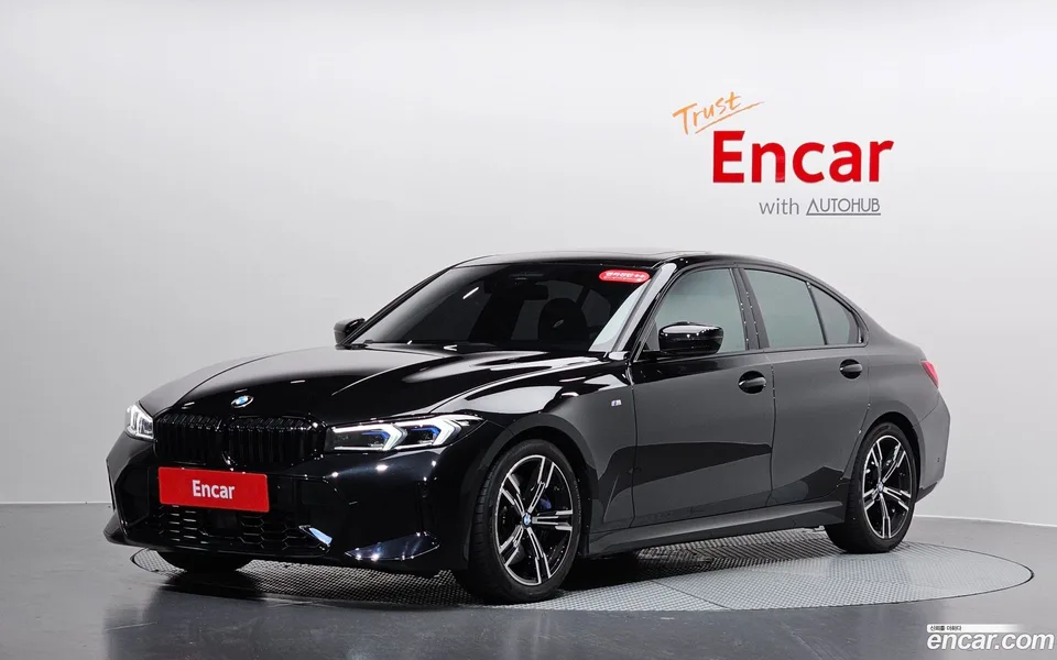 BMW 3 Series 320i M 2025 — photo 1, buy with delivery to Moscow