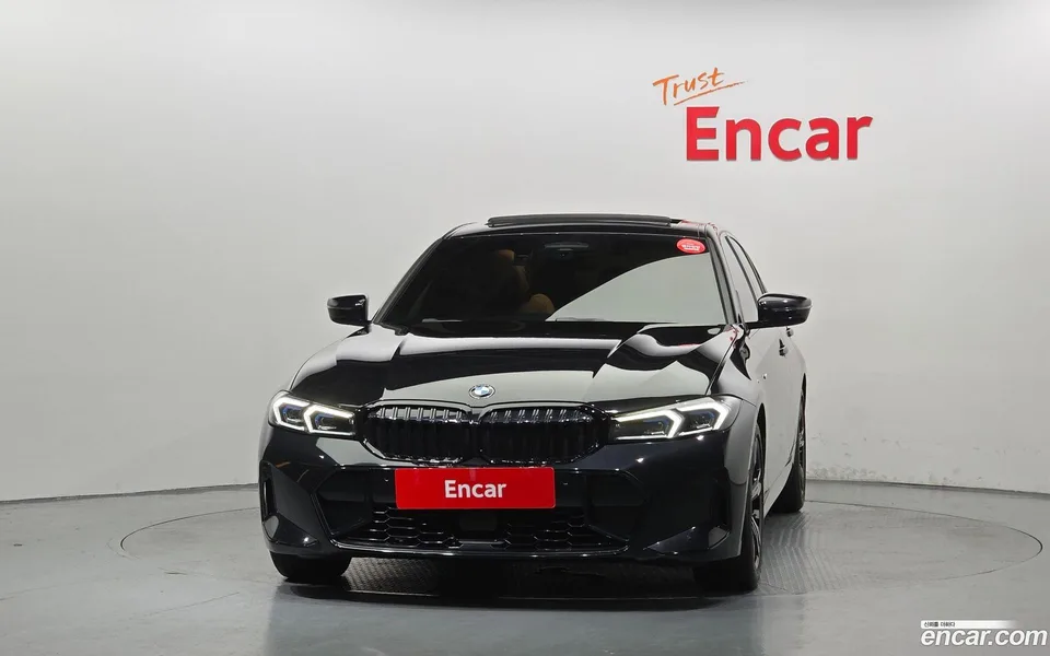 BMW 3 Series 320i M 2024 — thumbnail 3