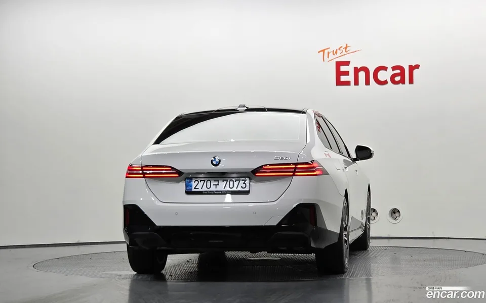 BMW 5 Series 520i M 2026 — thumbnail 4