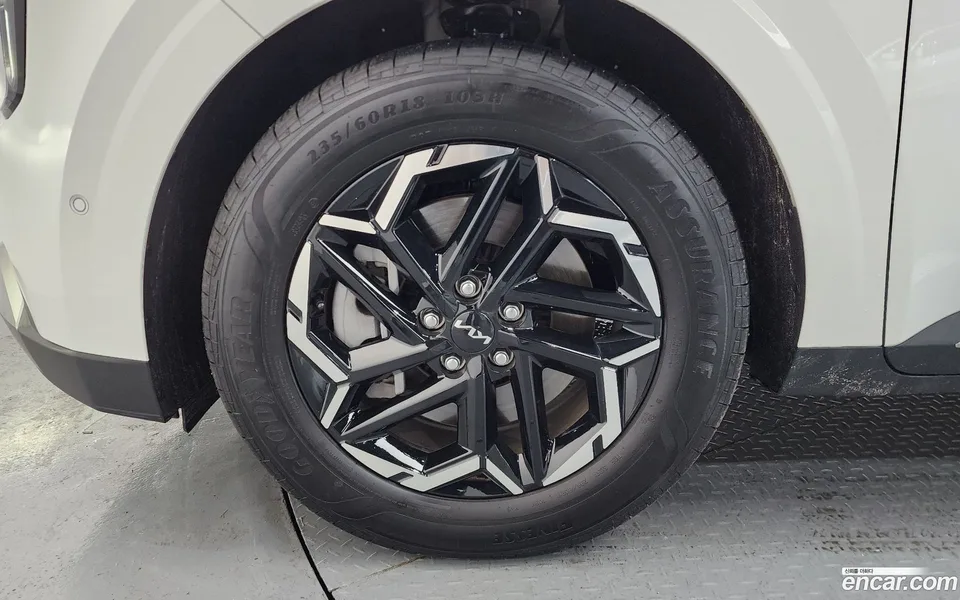 Kia Carnival 9 2025 — thumbnail 5