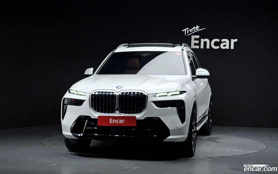 BMW X7 xDrive 40i M 6 2024 — thumbnail 3