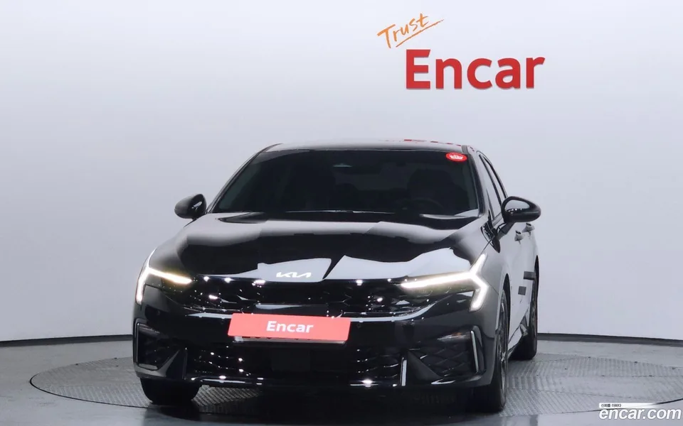 Kia K5 2.0 2025 — thumbnail 3