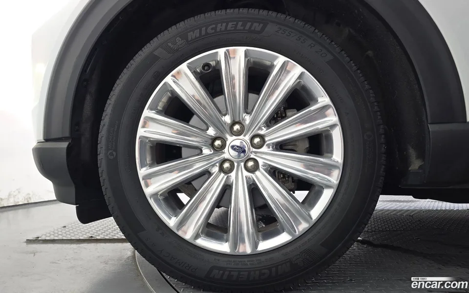 Ford Explorer 2.3 4WD 2022 — thumbnail 2