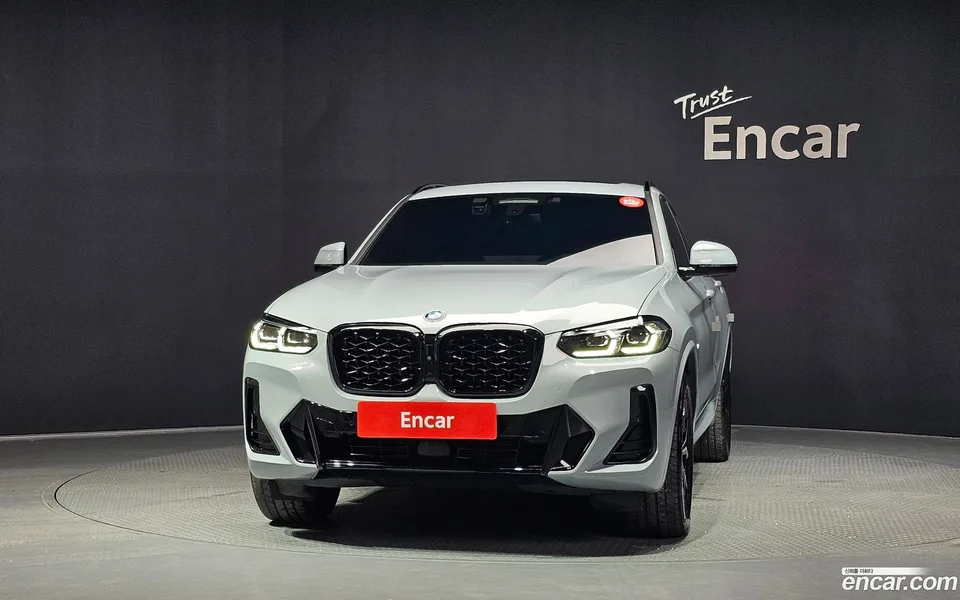 BMW X4 xDrive20i M 2024 — thumbnail 3