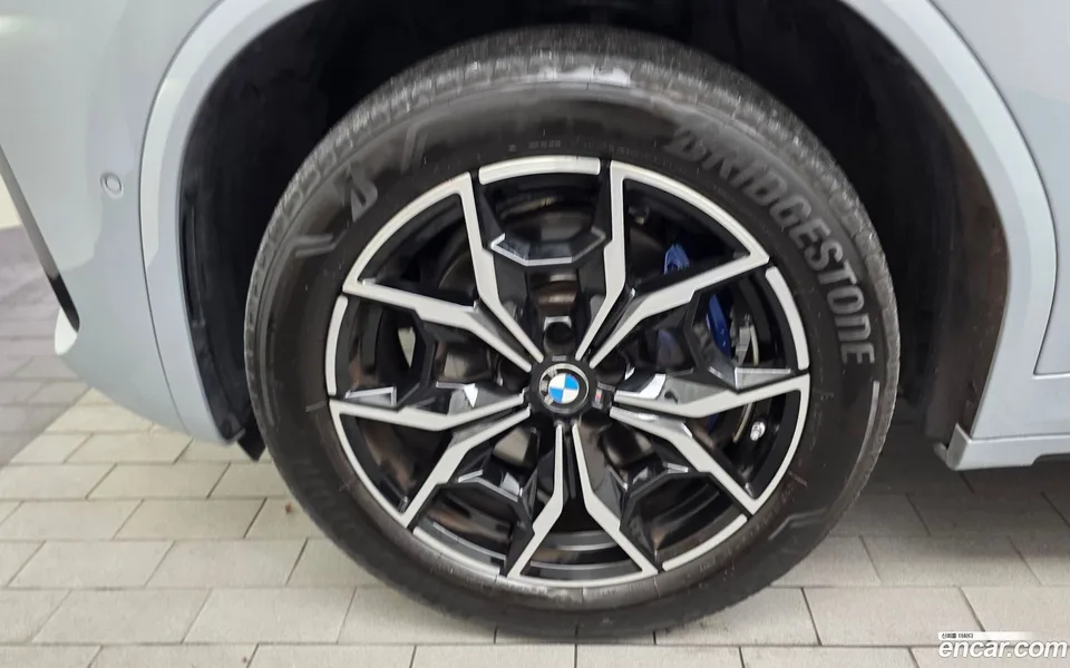 BMW X4 xDrive20i M 2024 — thumbnail 5