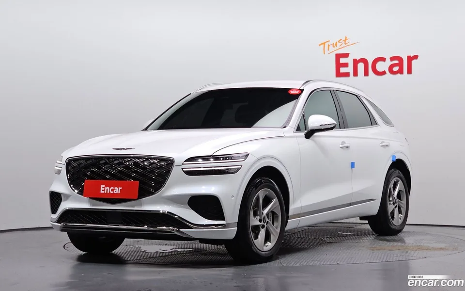 Genesis GV70 2.5T AWD 2024 — photo 1, buy with delivery to Moscow