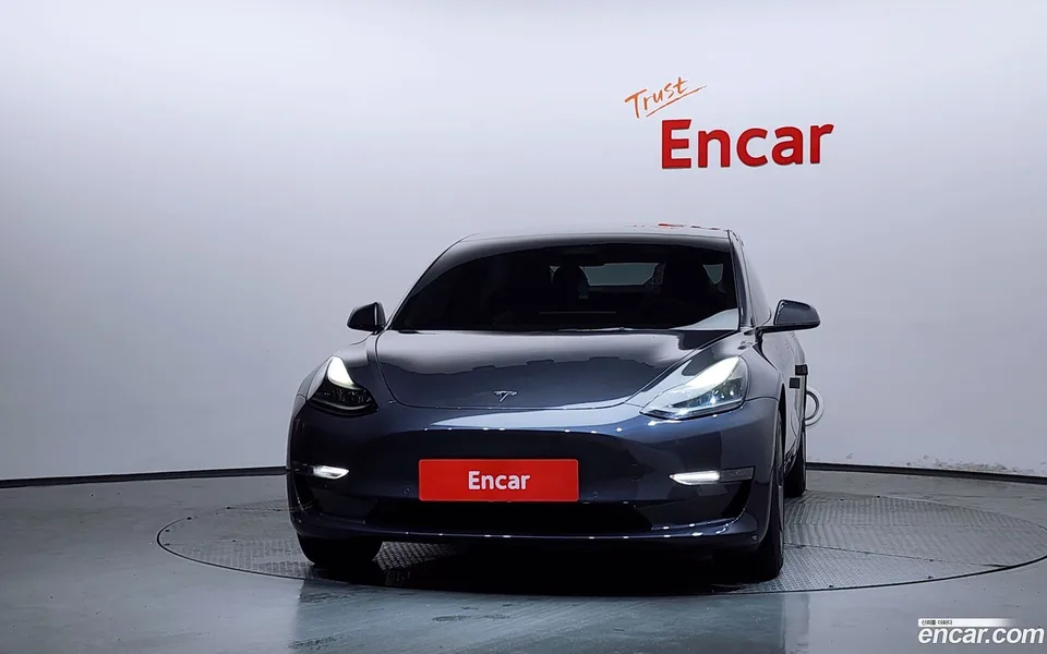 Tesla Model 3 AWD 2022 — thumbnail 3