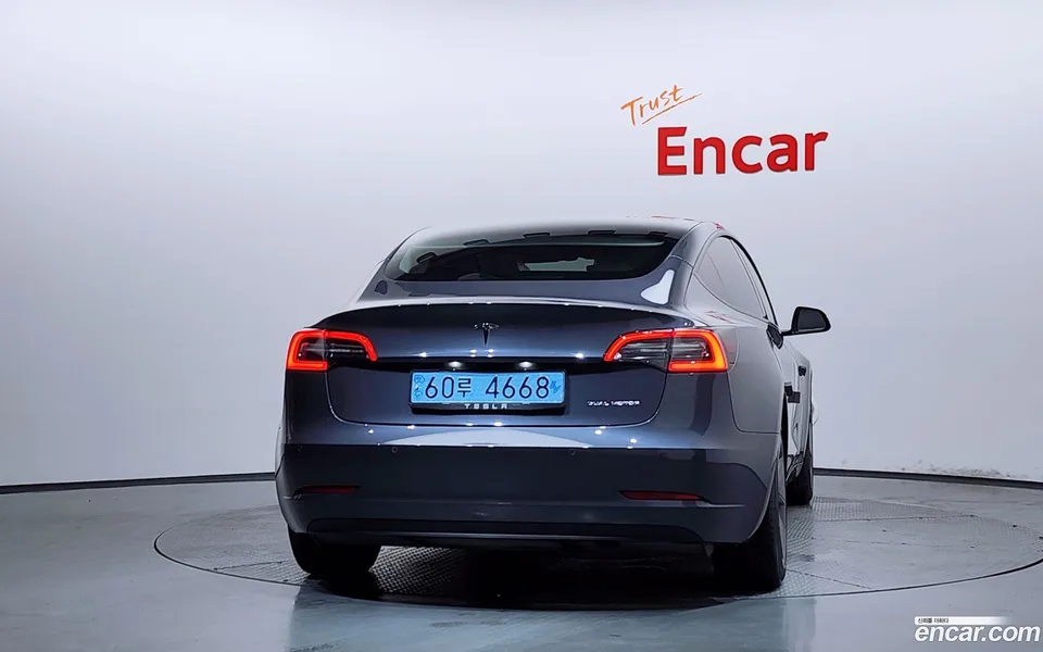 Tesla Model 3 AWD 2022 — thumbnail 4
