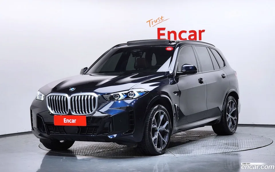 BMW X5 xDrive 30d M 2025 — photo 1, buy with delivery to Moscow
