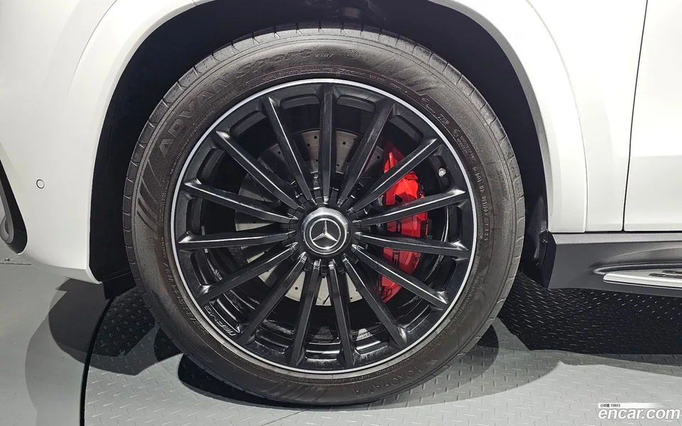 Mercedes-Benz GLS-Class AMG GLS63 4MATIC+ 2026 — thumbnail 2