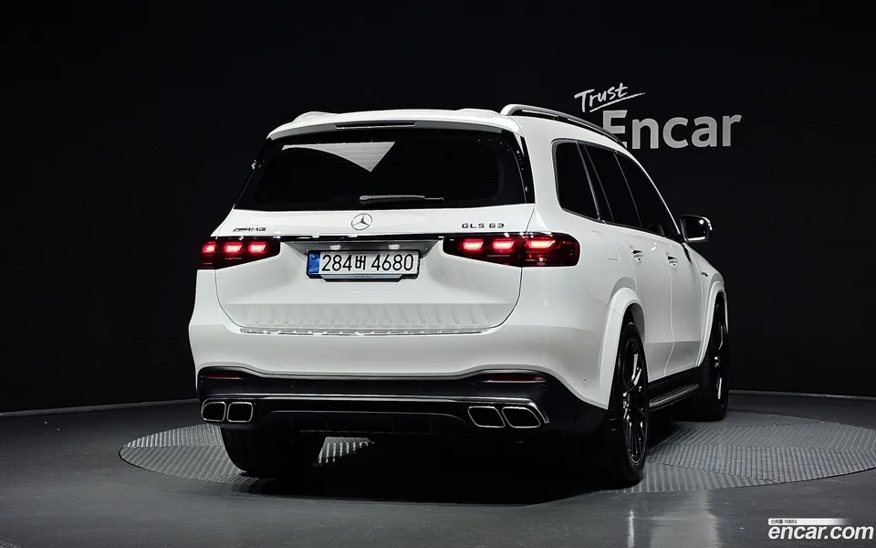 Mercedes-Benz GLS-Class AMG GLS63 4MATIC+ 2026 — thumbnail 4