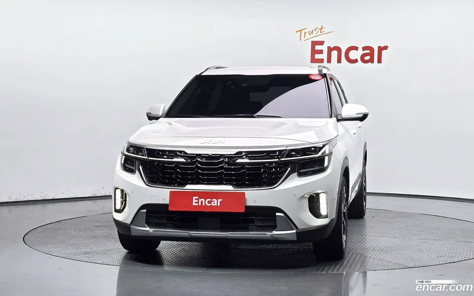 Kia Seltos 2.0 2WD 2023 — thumbnail 3