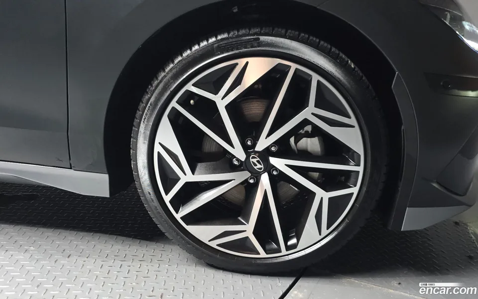 Hyundai Ioniq 6 2023 — thumbnail 5
