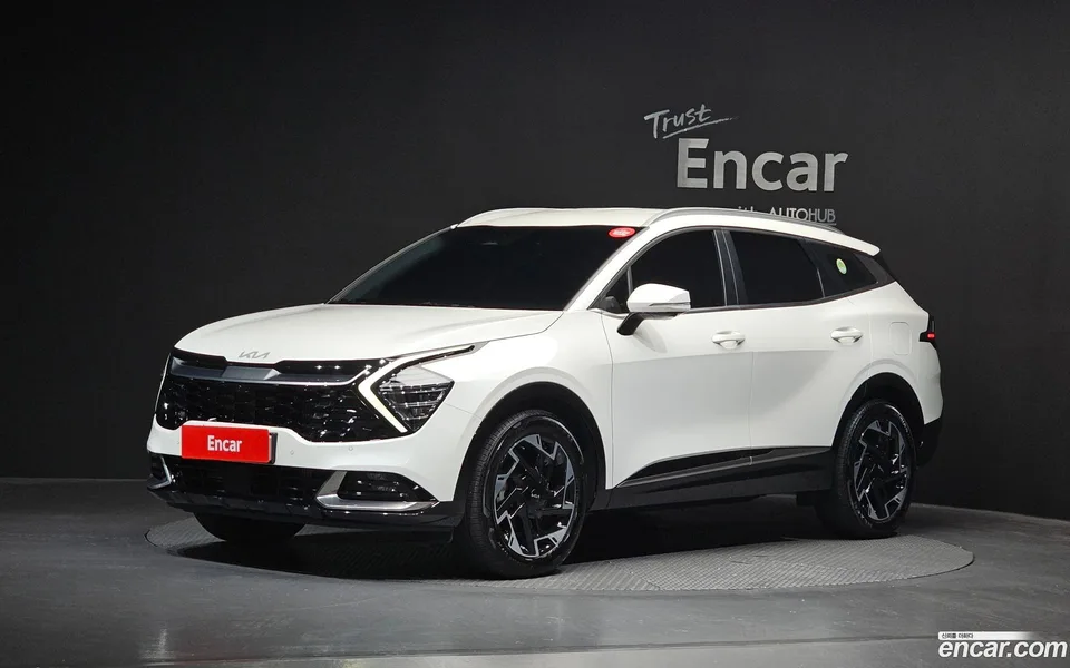 Kia Sportage 1.6 2WD 2023 — photo 1, buy with delivery to Moscow