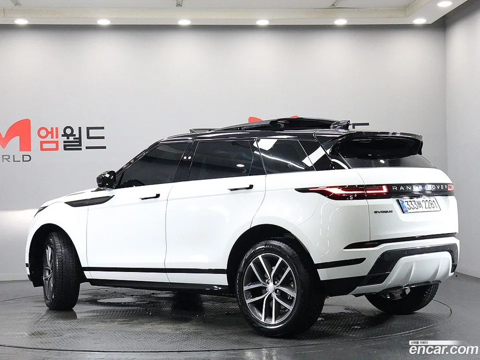 Land Rover Range Rover Evoque P250 SE 2025 — thumbnail 4