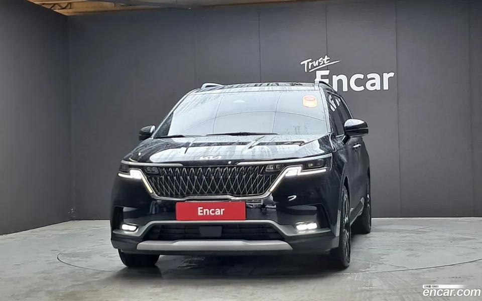 Kia Carnival 9 2022 — thumbnail 3