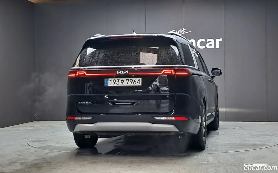 Kia Carnival 9 2022 — thumbnail 4