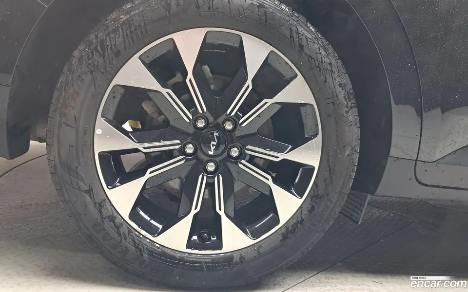 Kia Carnival 9 2022 — thumbnail 5