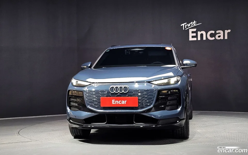 Audi Q6 e- 2025 — thumbnail 3