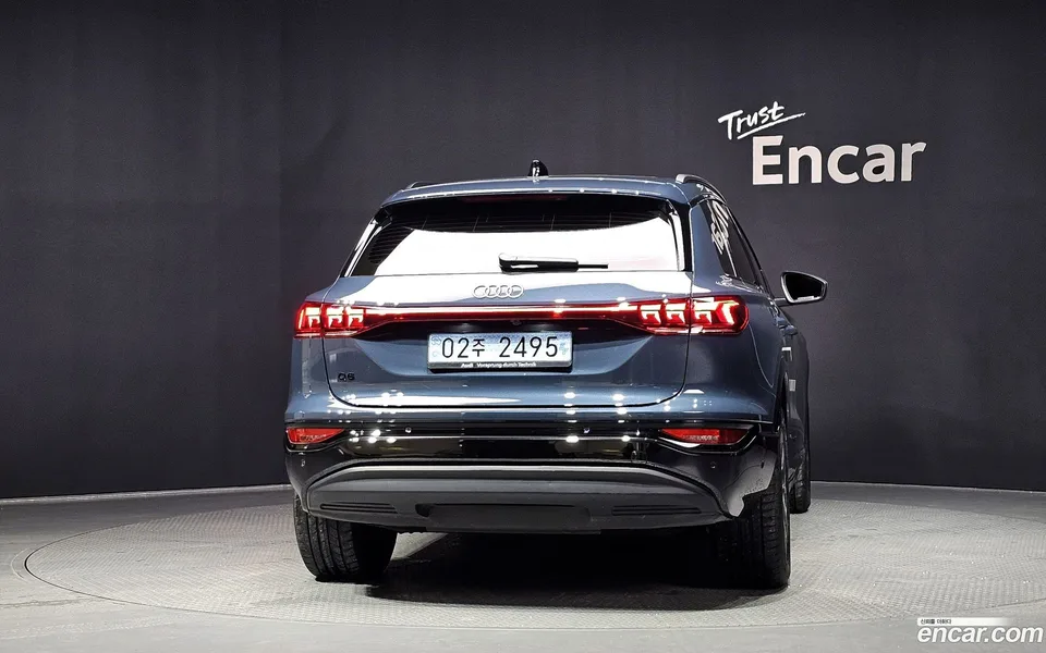 Audi Q6 e- 2025 — thumbnail 4