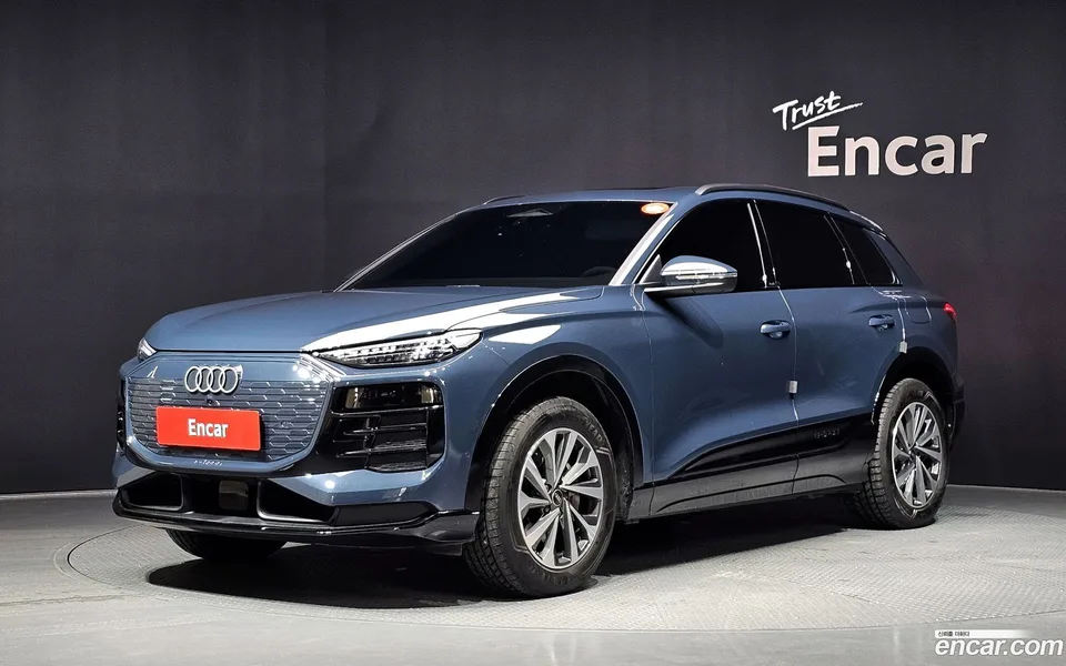 Audi Q6 e- 2025 — photo 1, buy with delivery to Moscow