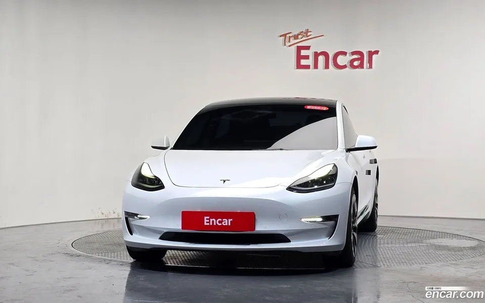 Tesla Model 3 AWD 2022 — thumbnail 3