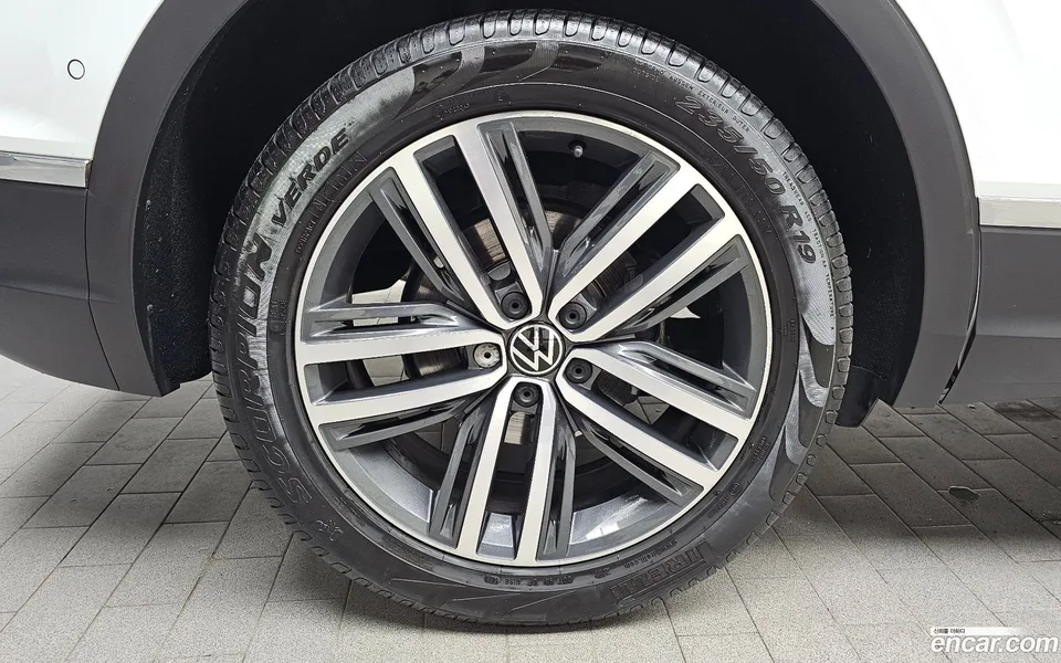 Volkswagen Tiguan 2.0 TDI 2022 — thumbnail 2