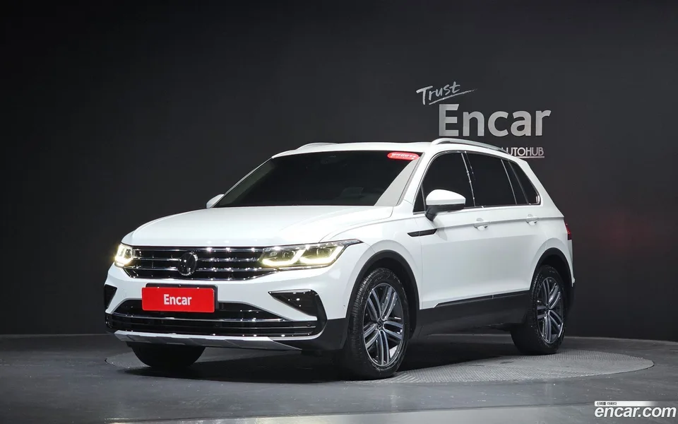 Volkswagen Tiguan 2.0 TDI 2022 — photo 1, buy with delivery to Moscow