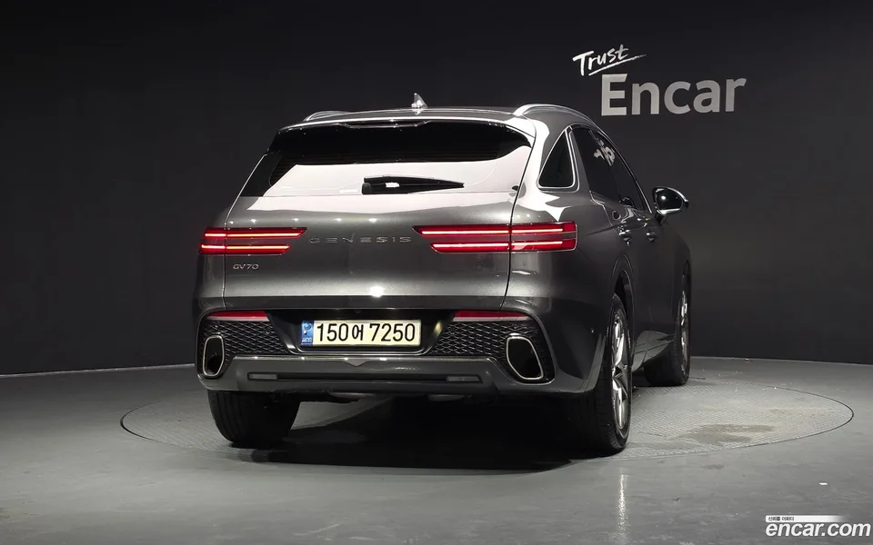 Genesis GV70 2.5T 2WD 2022 — thumbnail 4