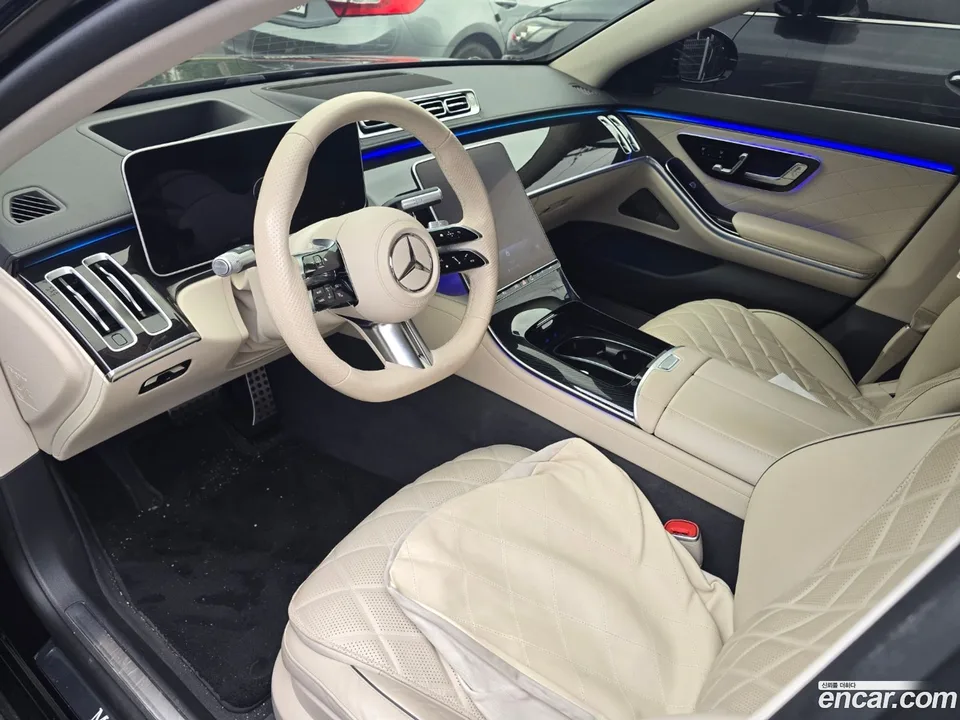 Mercedes-Benz S-Class 2024