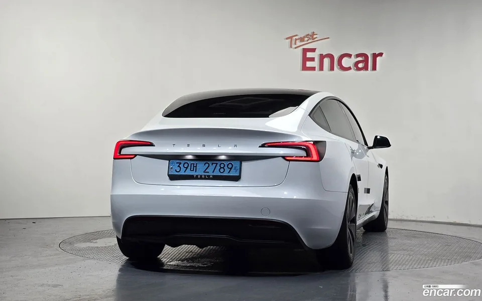 Tesla Model 3 RWD 2024 — thumbnail 4