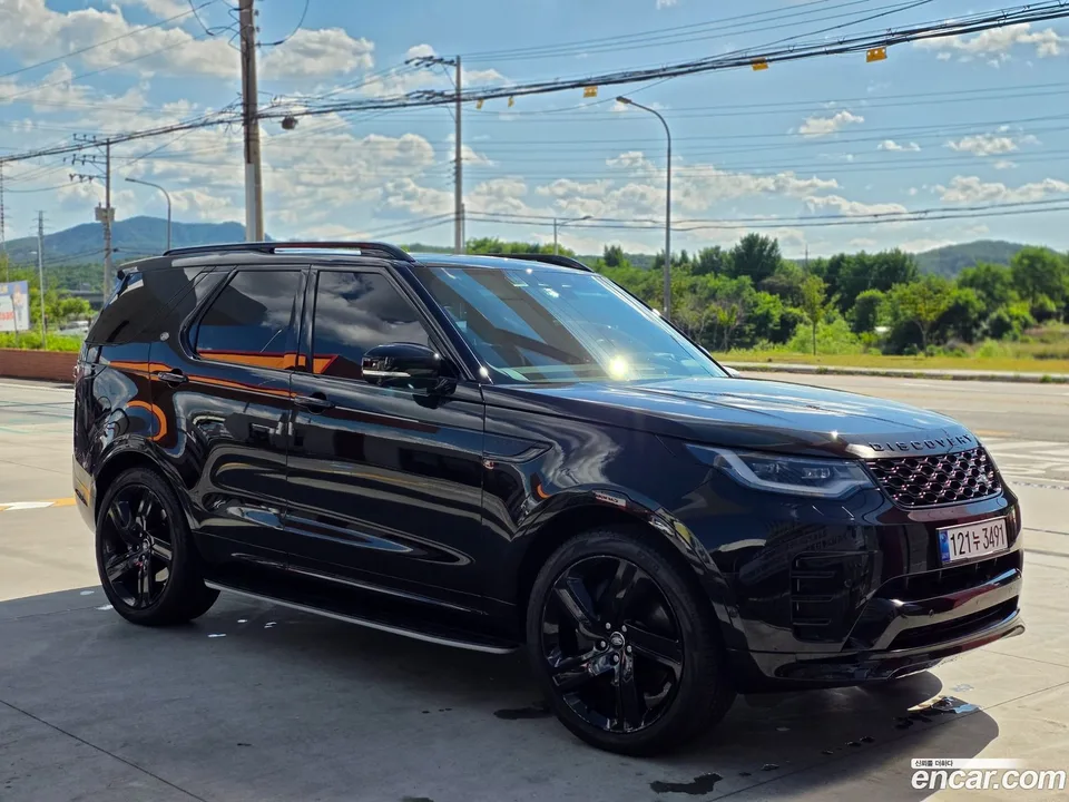 Land Rover Discovery P360 HSE 2024 — photo 1, buy with delivery to Moscow